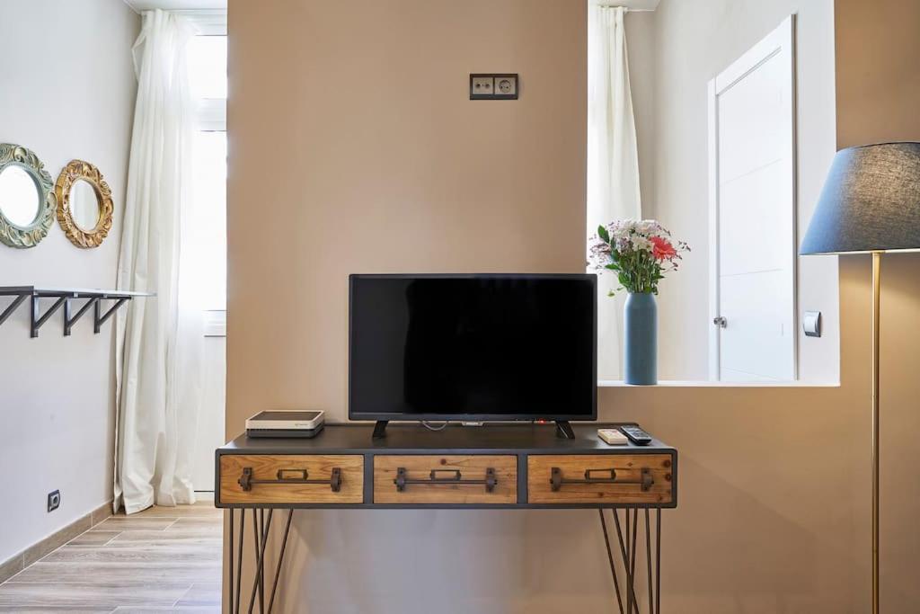 Appartamento Bebarceloner Sants - 2 Bedrooms Barcellona